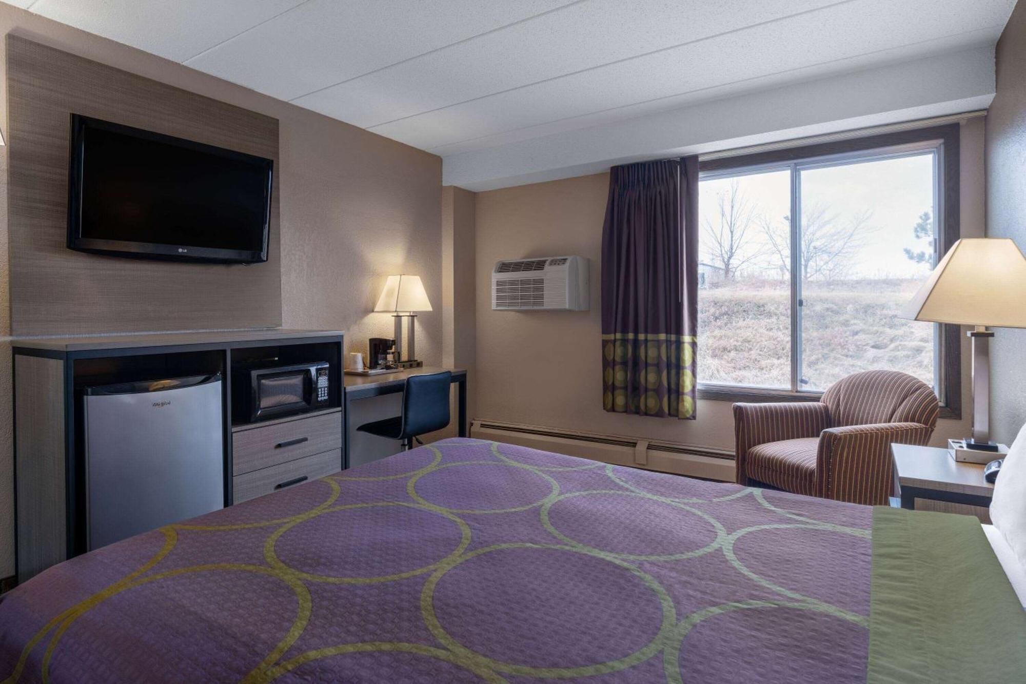 ซูเปอร์ 8 บาย วินด์แฮม โอวาตันนา Hotel Owatonna ภายนอก รูปภาพ